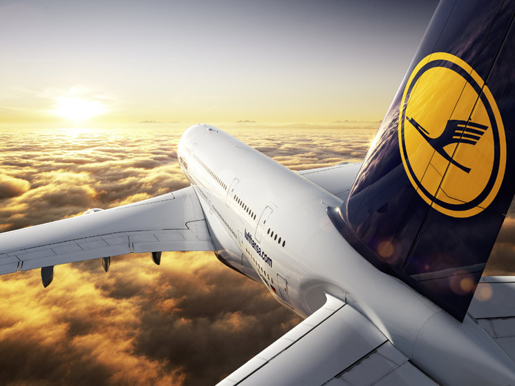 Lufthansa-Austrian-Airlines-Surface-pro-3